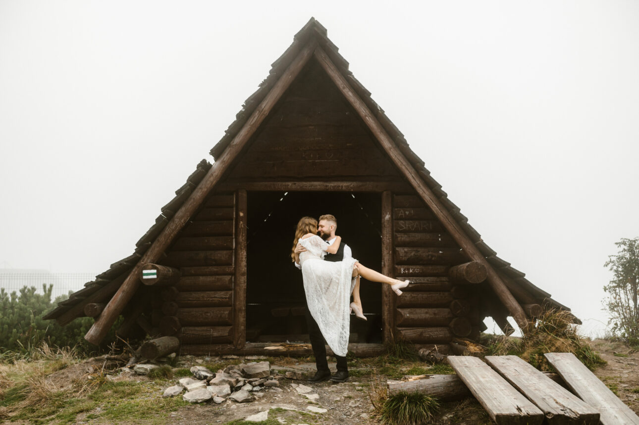 sesja poślubna w górach na Skrzycznym